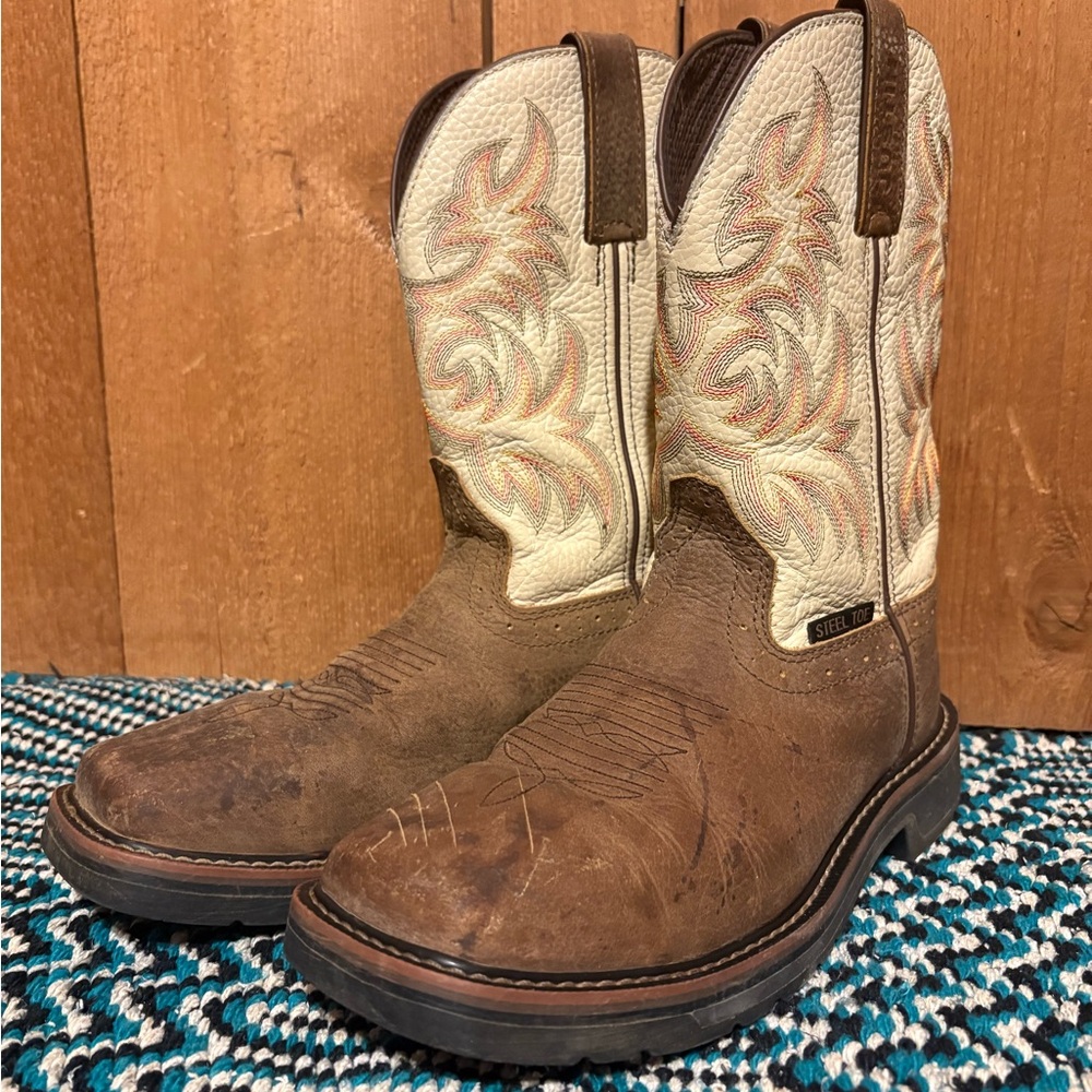 Justin Boots Brown and Cream Cowboy Boots